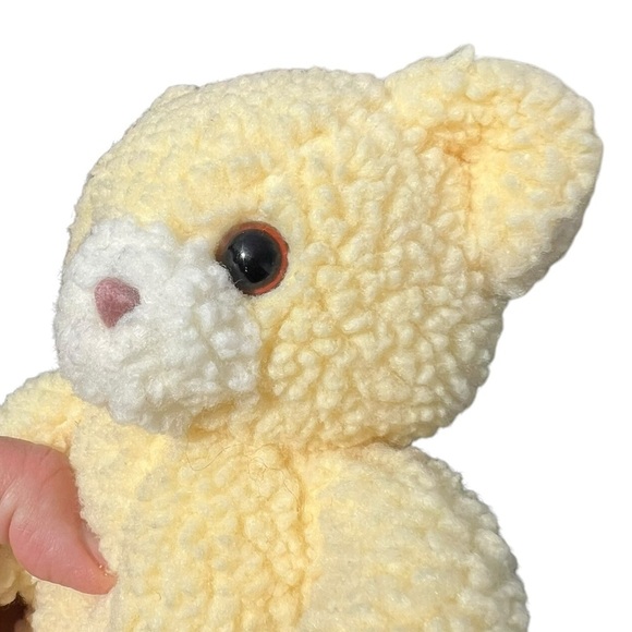 Vintage Kinder Gund Curly Bear Sherpa Plush Teddy Rattle 1988 Yellow 9” GUC - Picture 6 of 9